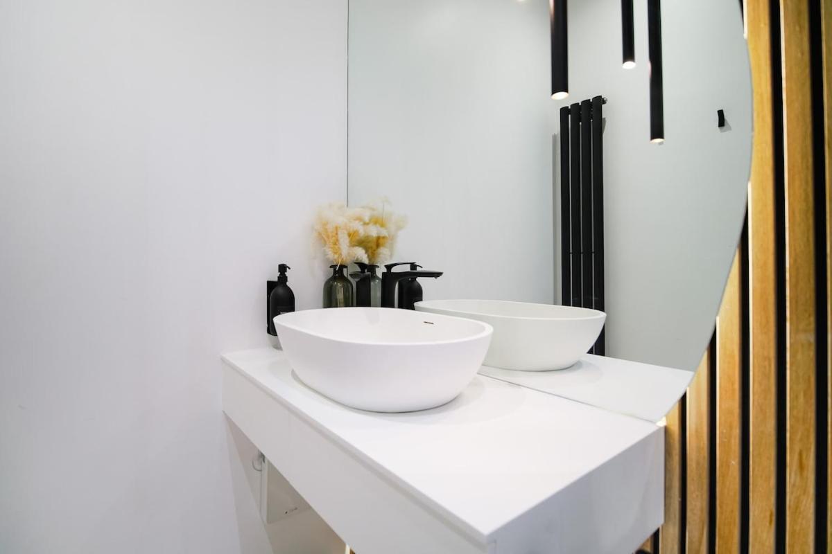 Japandi By The Heim Residences Manchester Exteriör bild